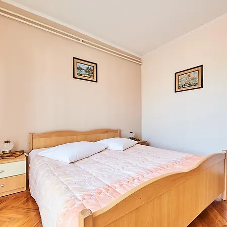 Διαμέρισμα Erika *